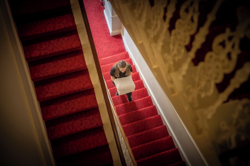 Albany House Hotel 33/57