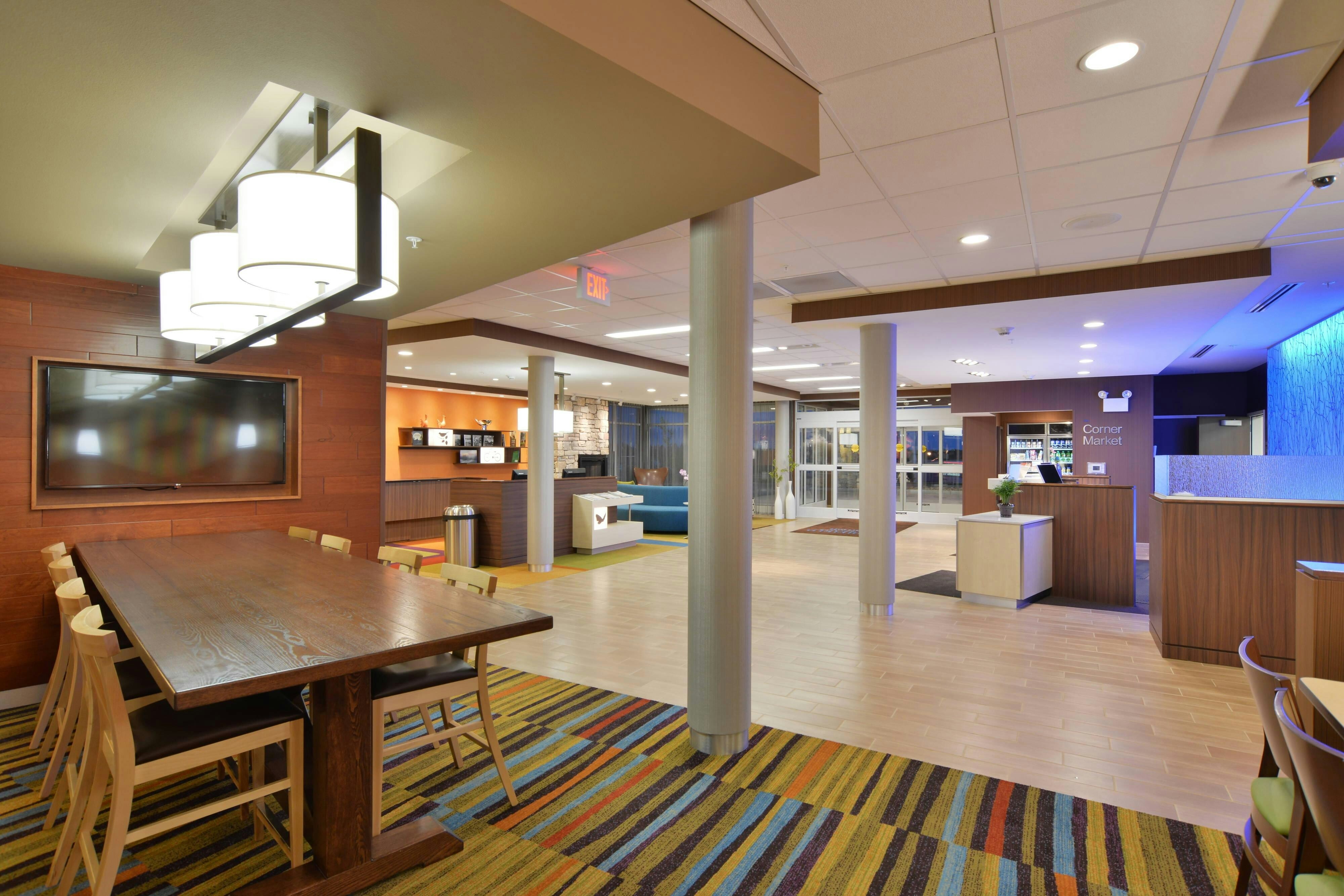 Fairfield Inn Suites Eau Claire Chippewa Falls 12/17