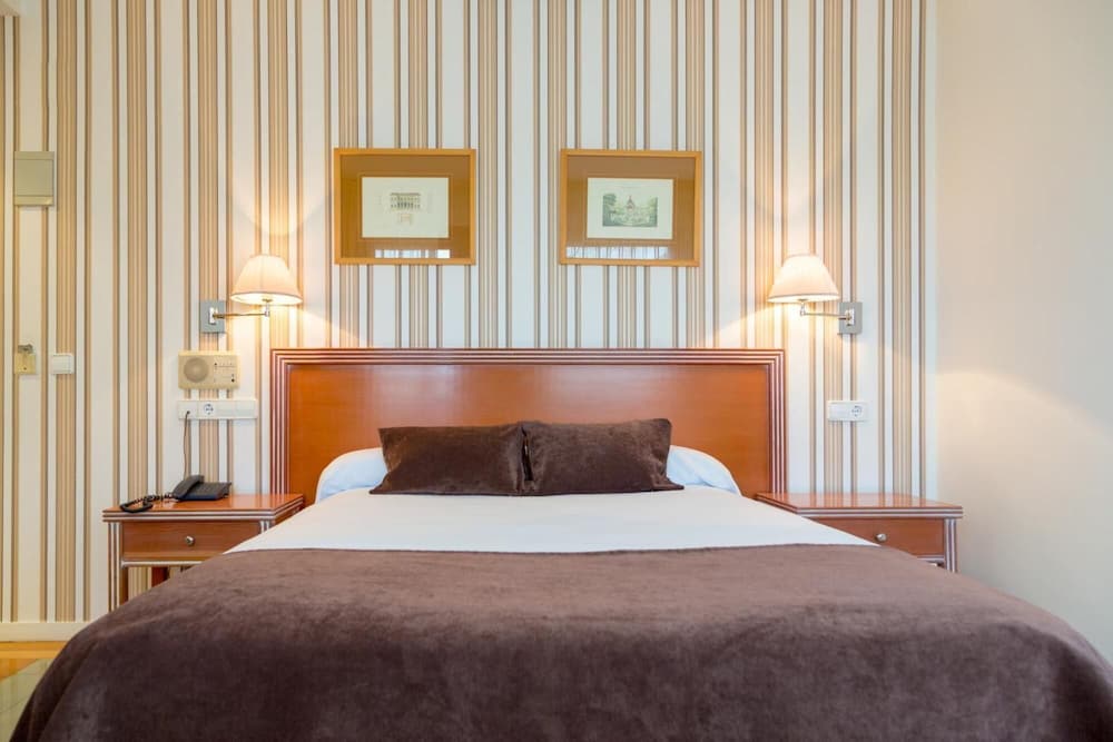 Hotel Los Arces 28/68