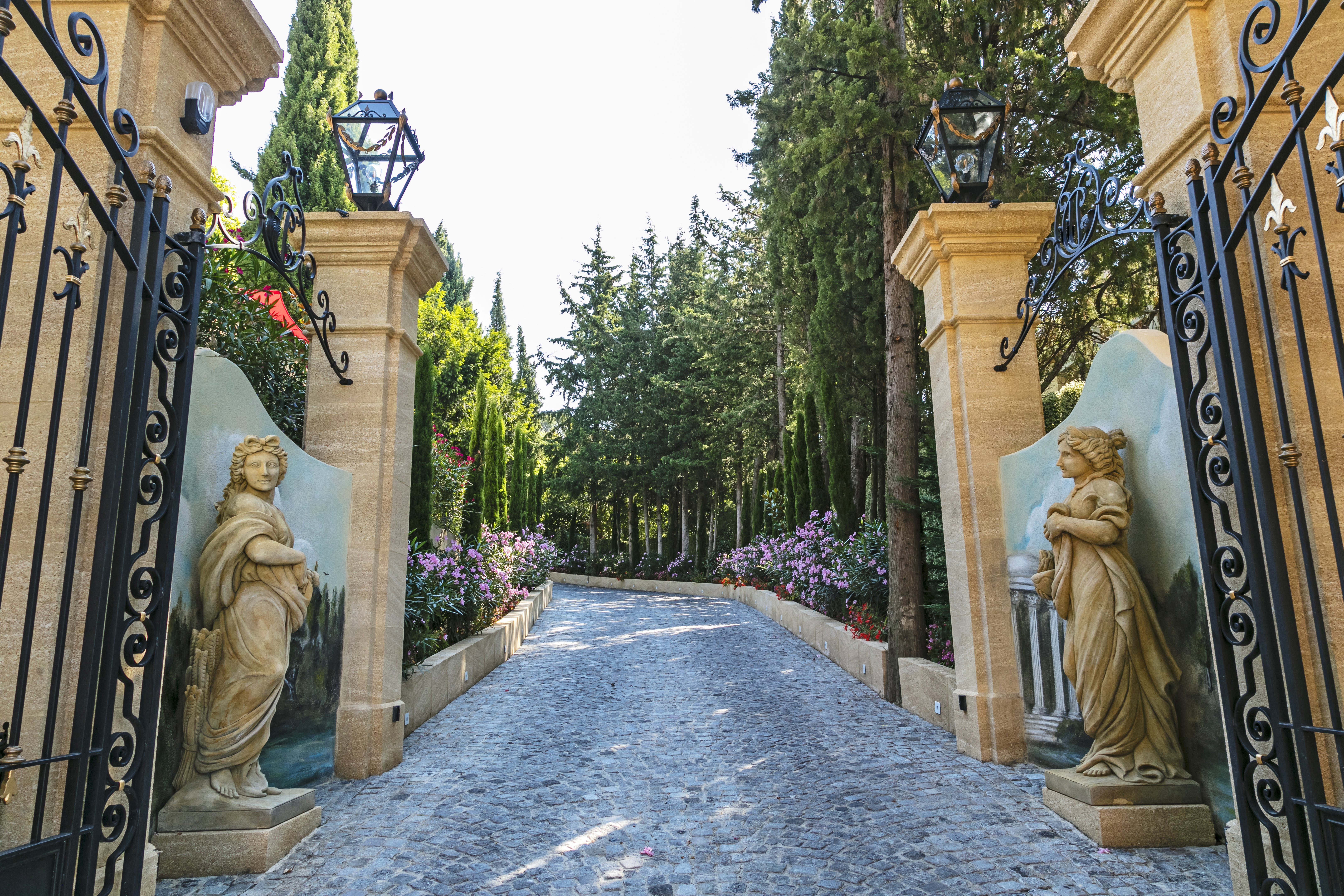 Villa Gallici 54/58