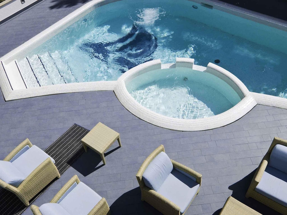 MERCURE RIMINI LUNGOMARE 40/71
