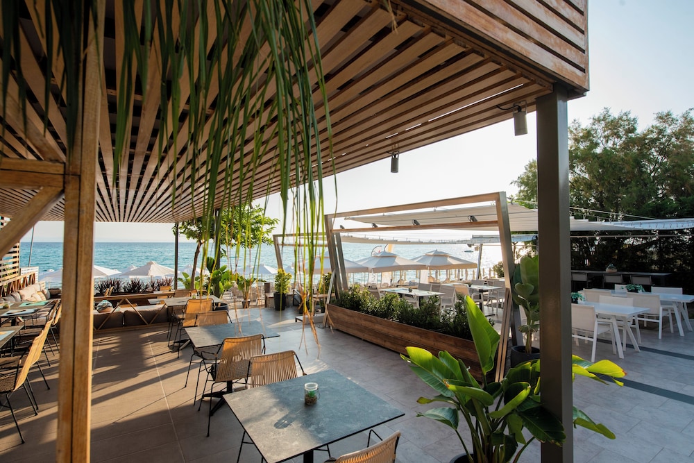 Ostria Sea Side Hotel 19/43