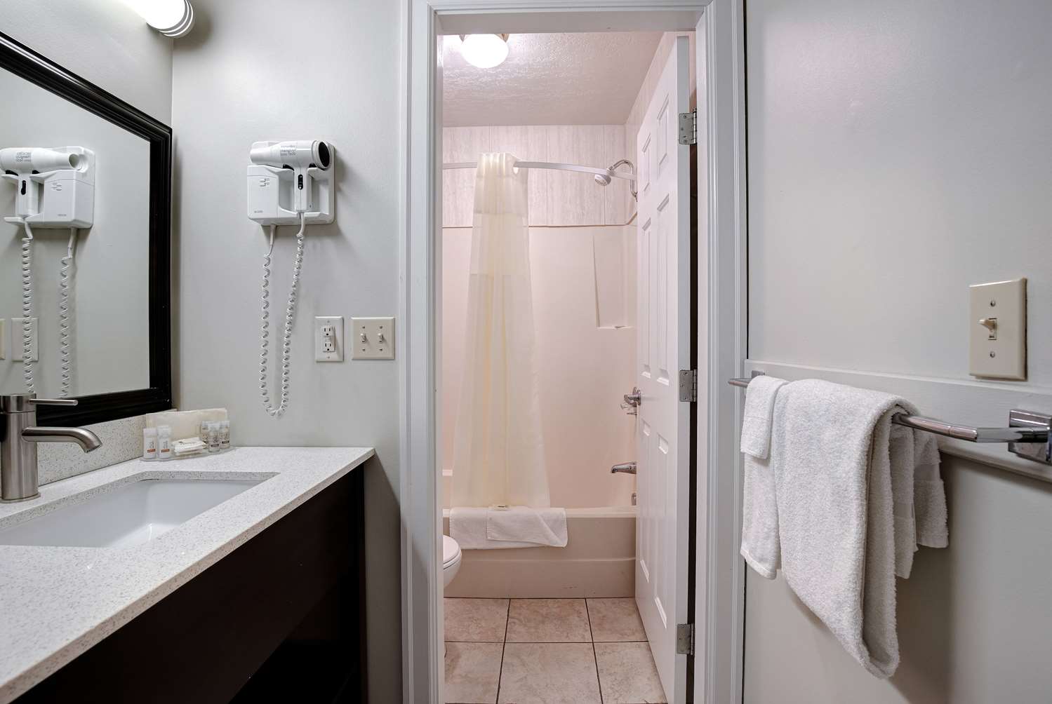 Days Inn By Wyndham Vernon 27/31
