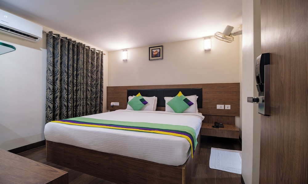 غرفة اقتصادية مفردة بسرير كوين، Treebo Mvp Grand Vizag 3/5