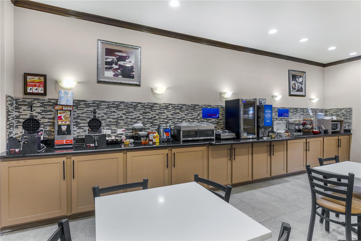 Best Western Red River Inn & Suites 28/35