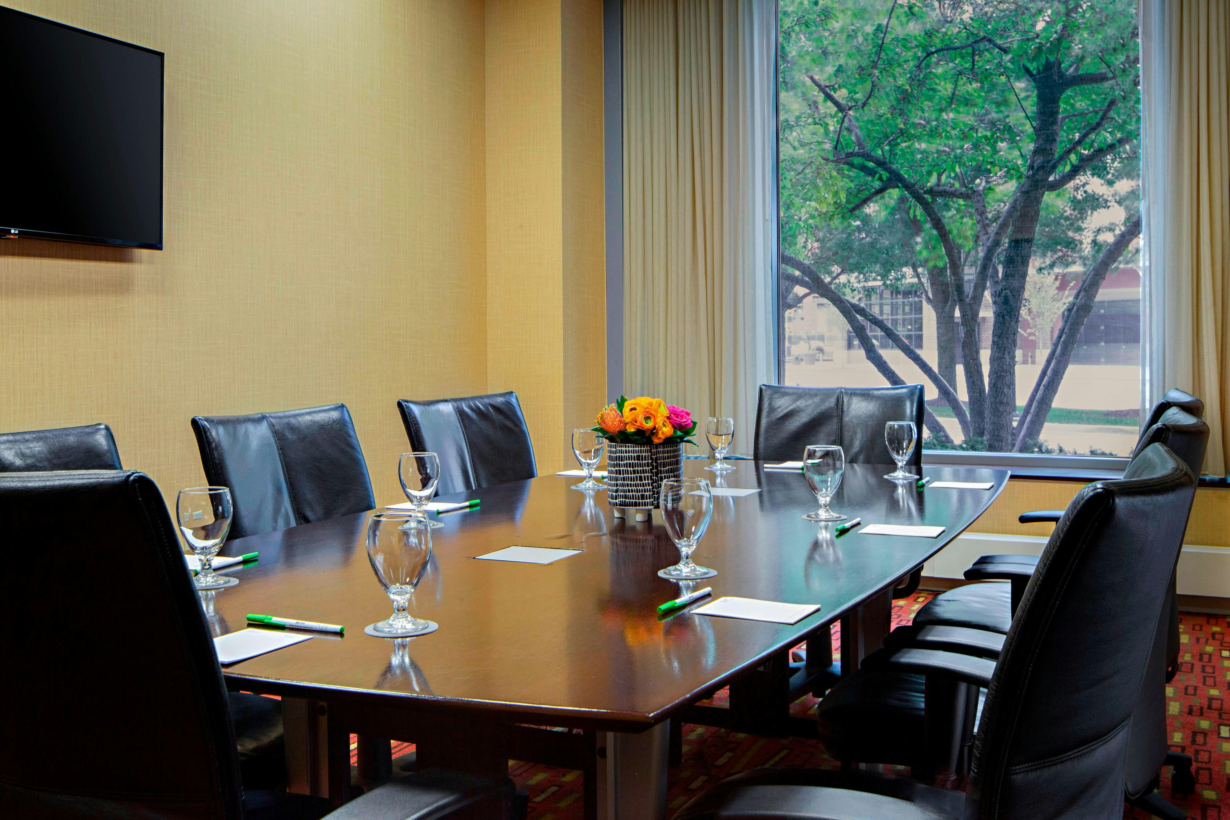 Courtyard By Marriott Downtown Grand Rapids 8/12