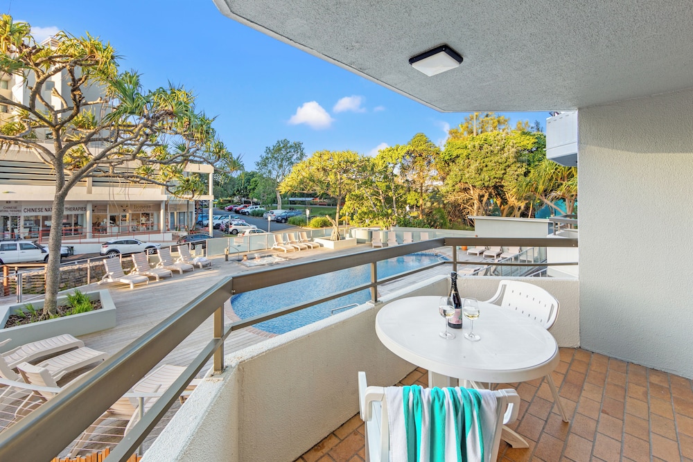 Newport Mooloolaba 25/76