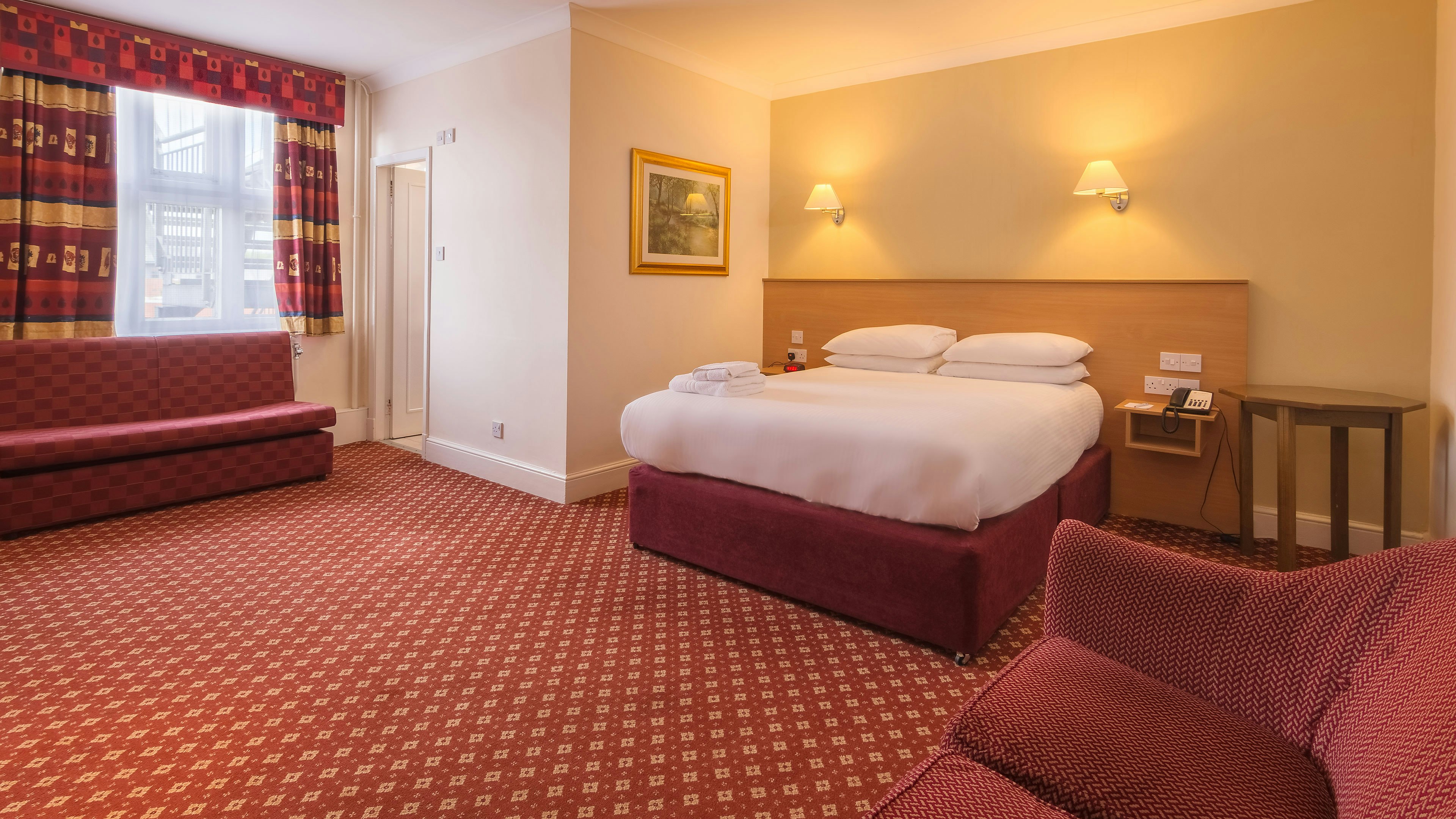 Belvilla Crewe Arms Hotel 10/50