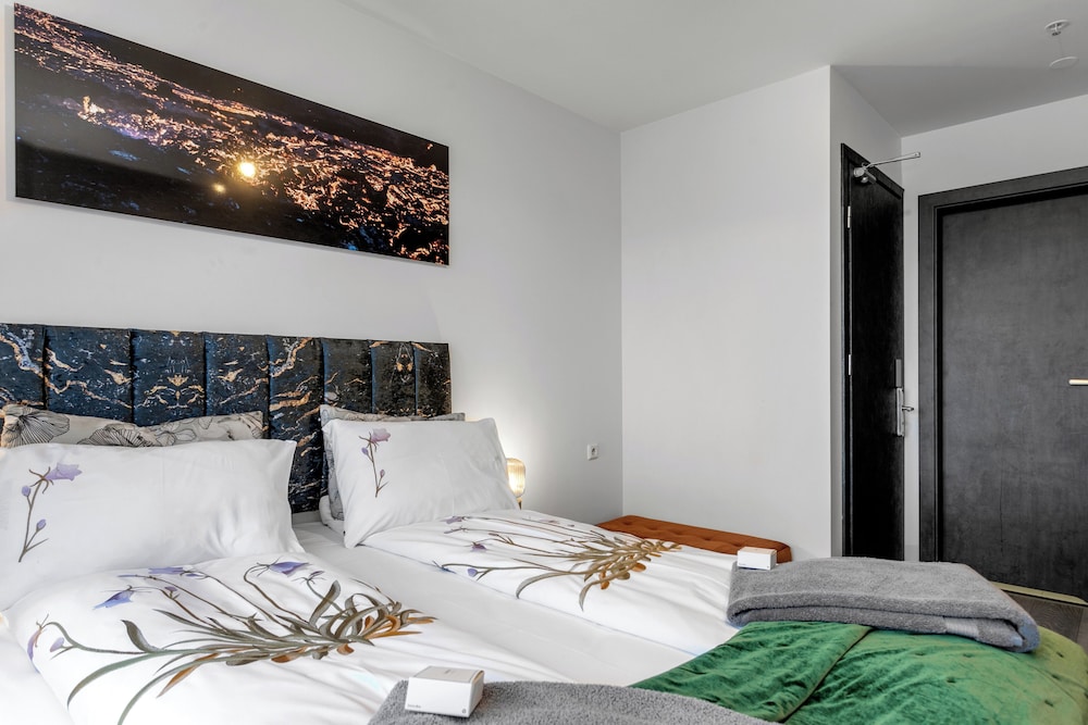 SUPERIOR, DOUBLE BED, BALCONY