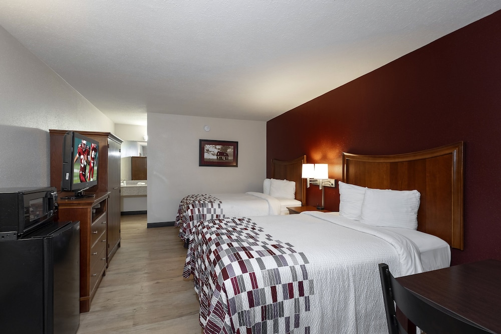 Red Roof Inn & Suites Dothan 12/40