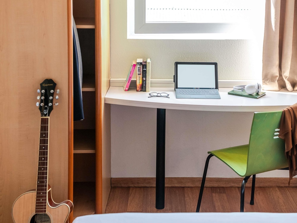 Ibis Bilbao Barakaldo 37/43