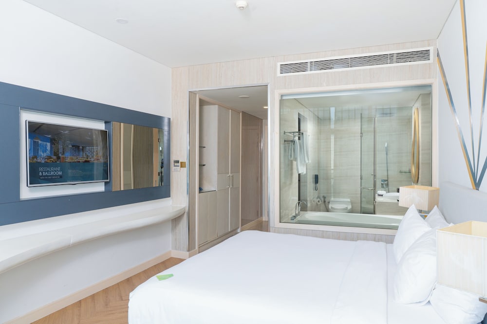 DIAMOND BAY HOTEL 17/48