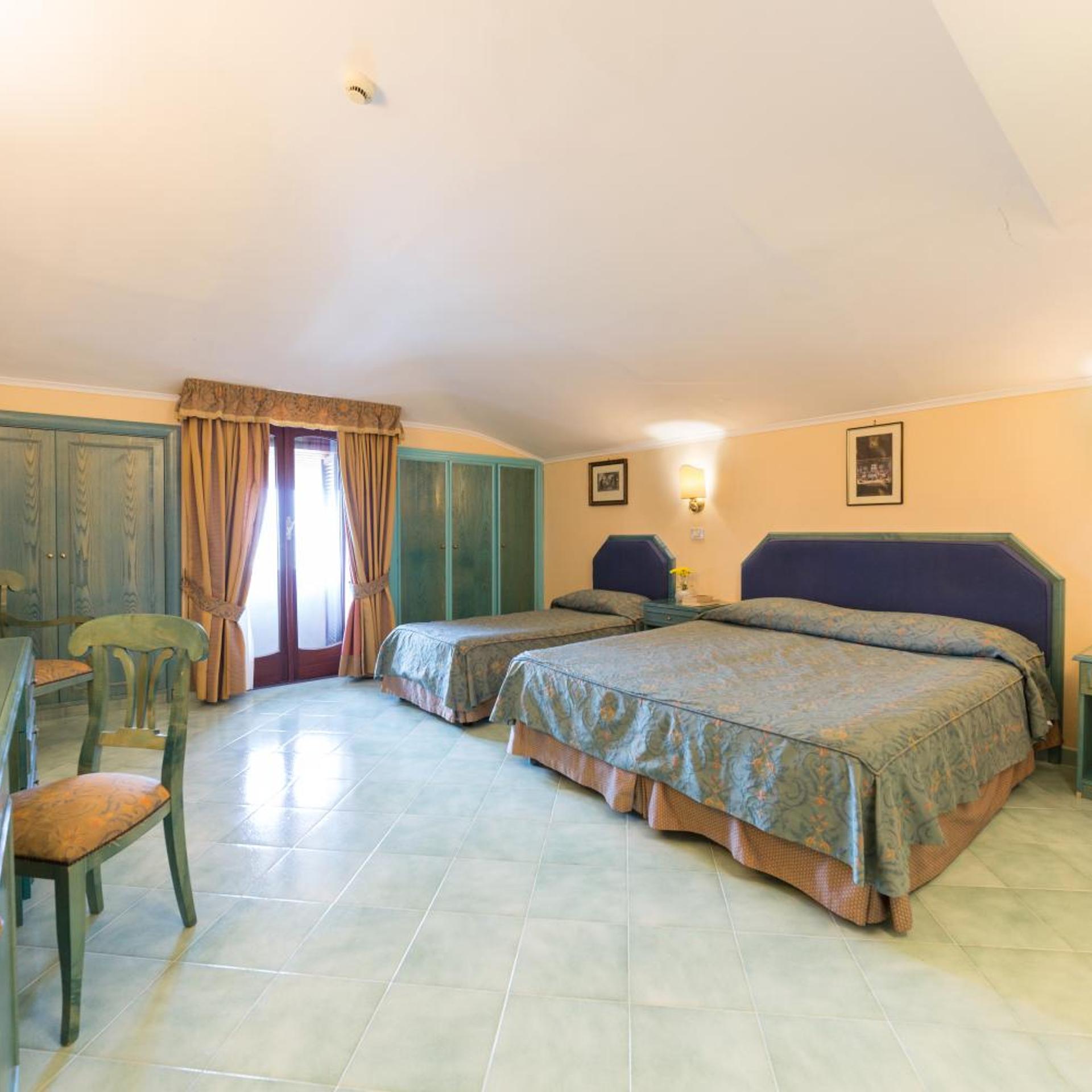 Room, Triple, Sea View