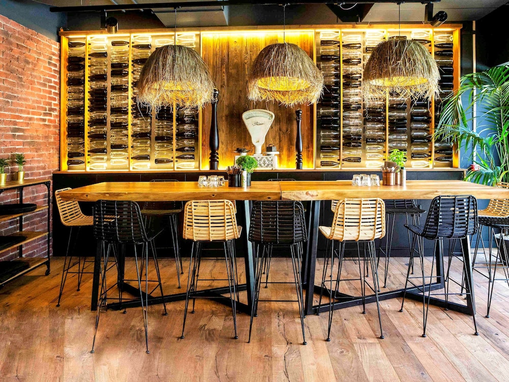 NOVOTEL AVIGNON NORD 34/48