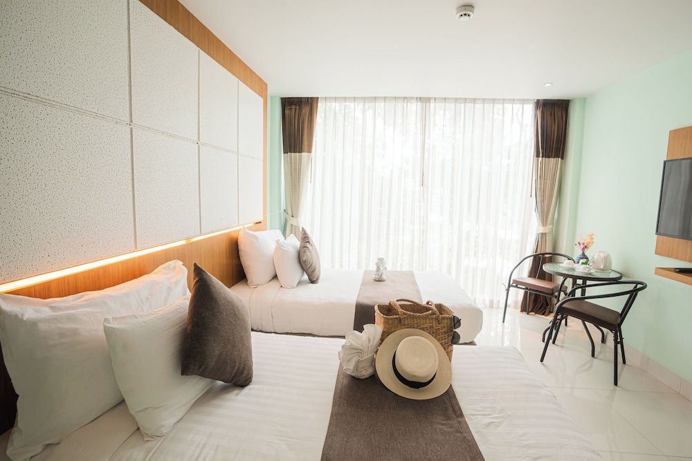 A Hotel Simply 29/50