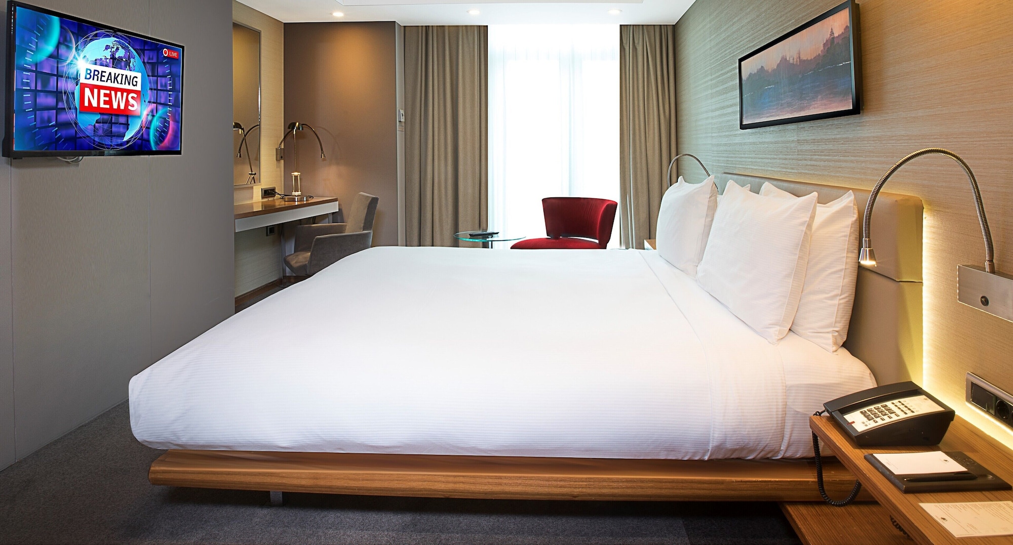 SUITE, KING BED, LIVING AREA