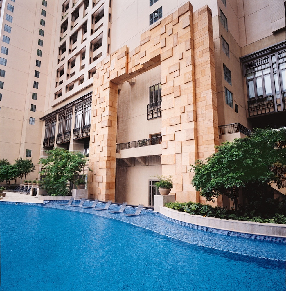Rambler Garden Hotel 33/40