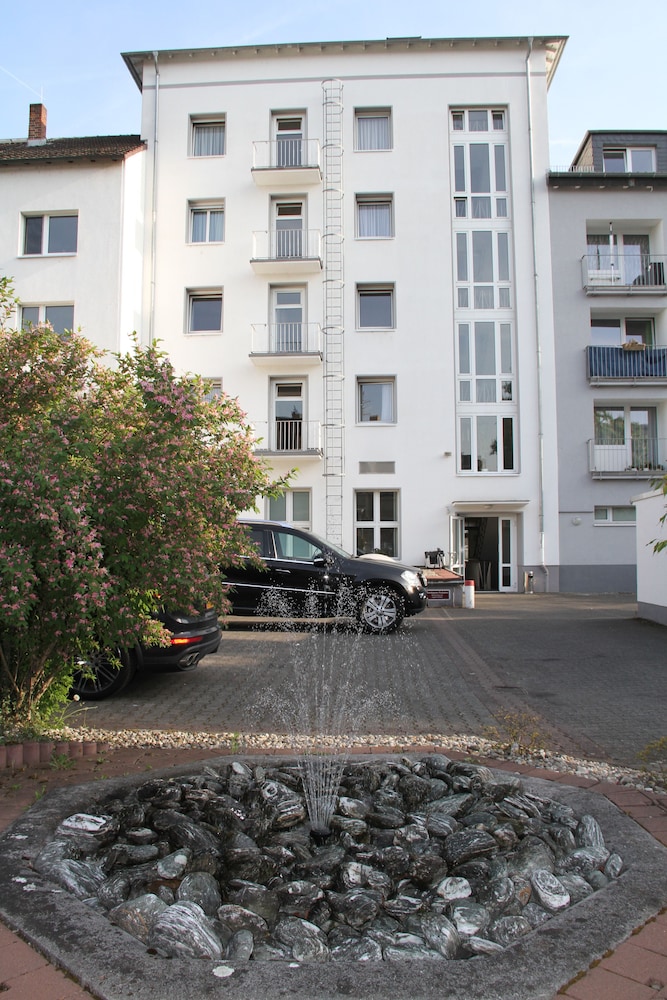 Hotel Niederrad 28/29
