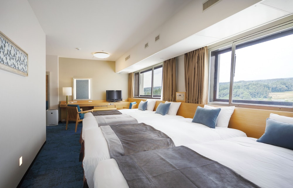 Deluxe, 4 Beds, Twin Beds, Two Extra Beds