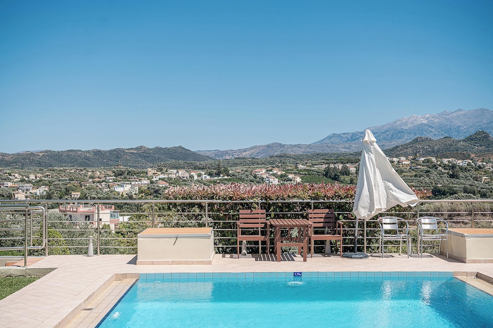 Villa Athinais 28/40