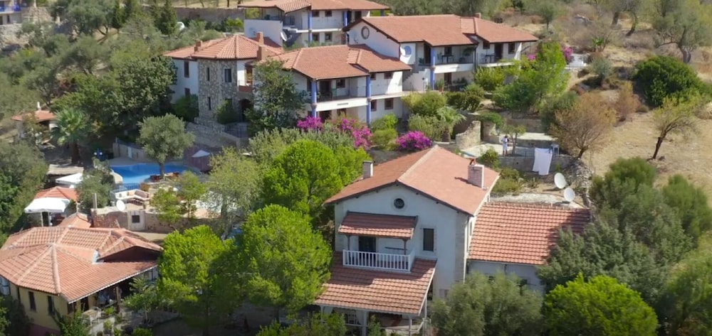 Sato Triopia Butik Otel 40/50