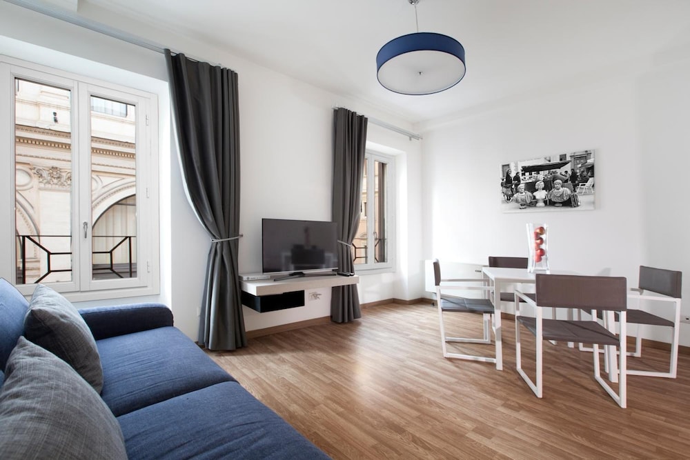 Oriana Homel Rome 29/50
