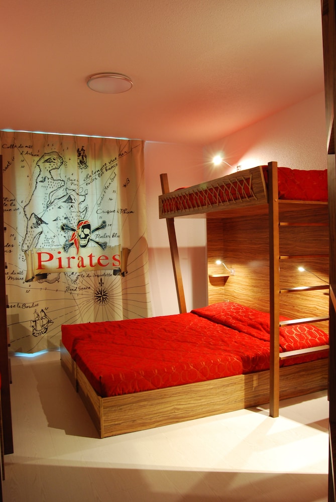 Hotel Du Parc Pirates 12/45