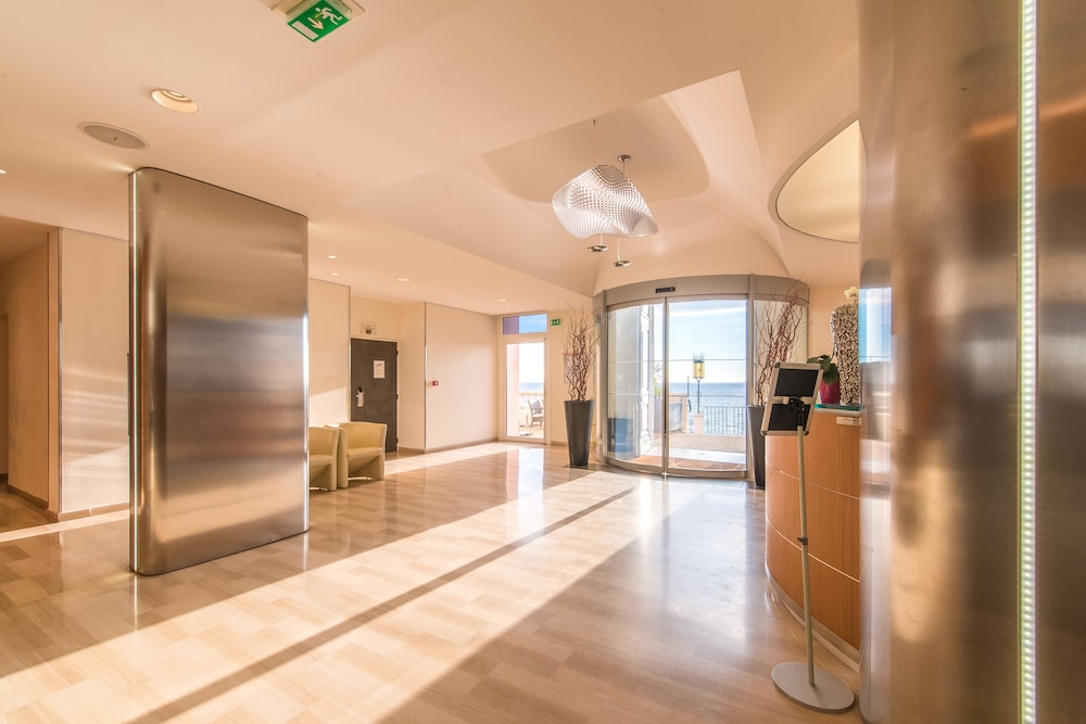 Le Saint Paul Hotel 8/50