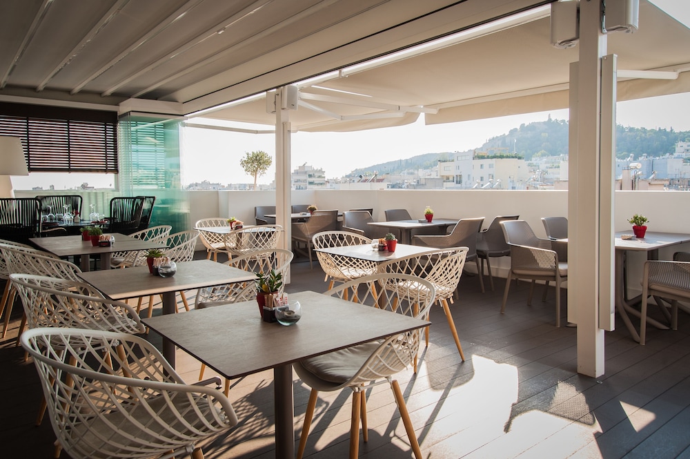 Acropolis Select Hotel 47/67