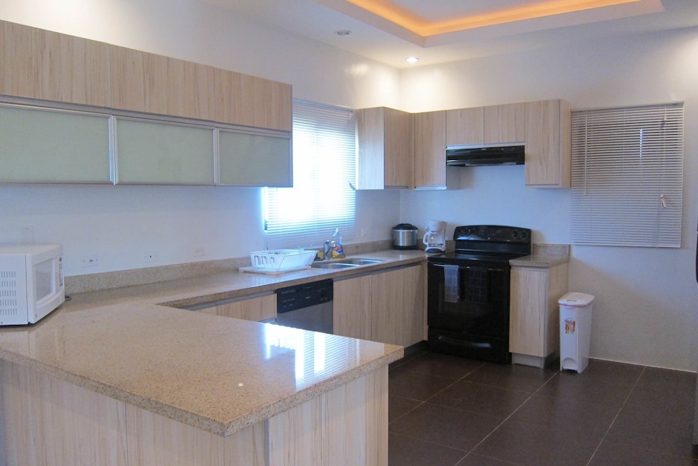 Tumon Bel-Air Serviced Residence 57/64