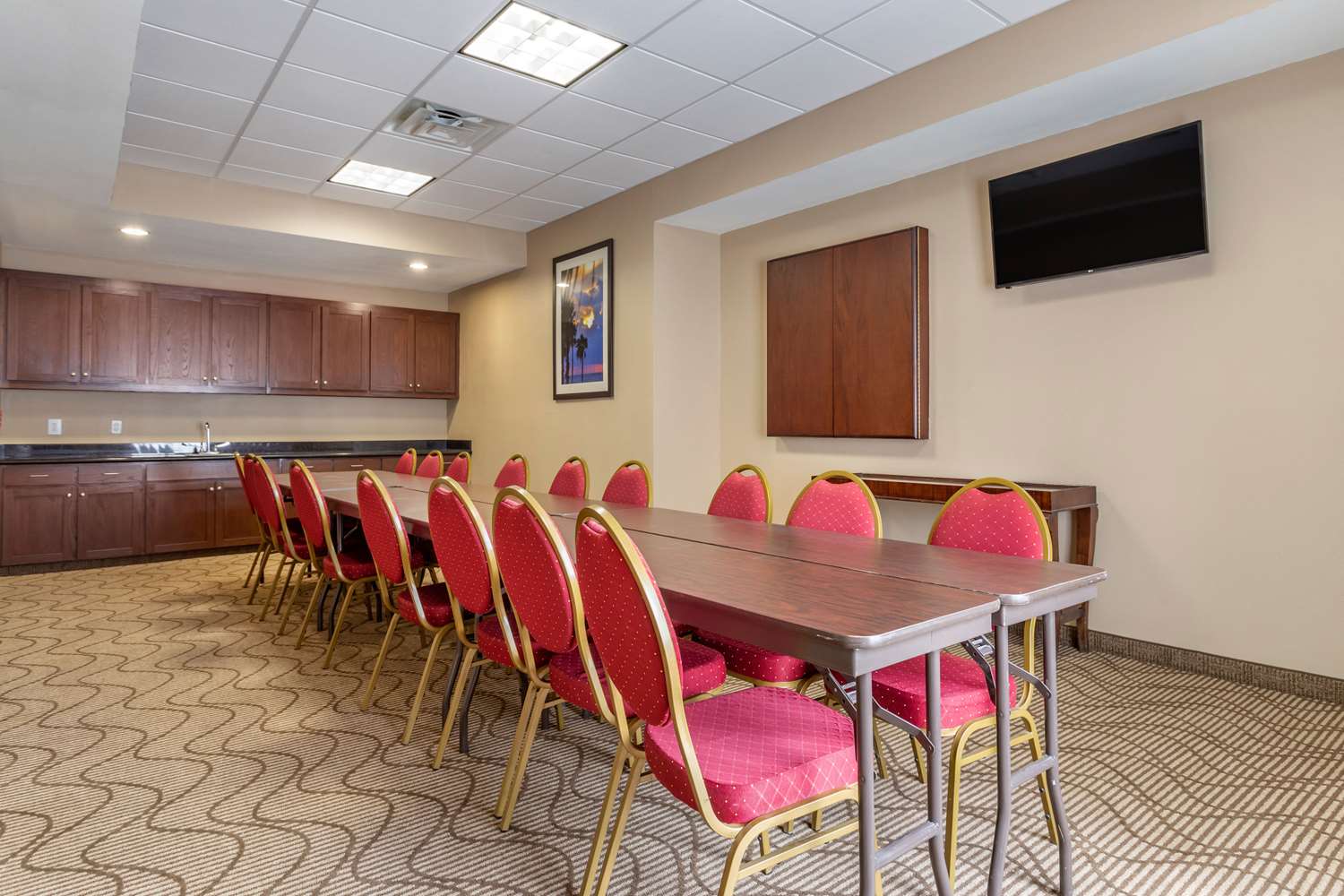 Comfort Inn and Suites Port Arthur Port Neches 28/33