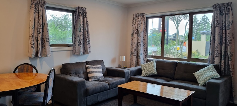 Methven Motels Apartments 25/50