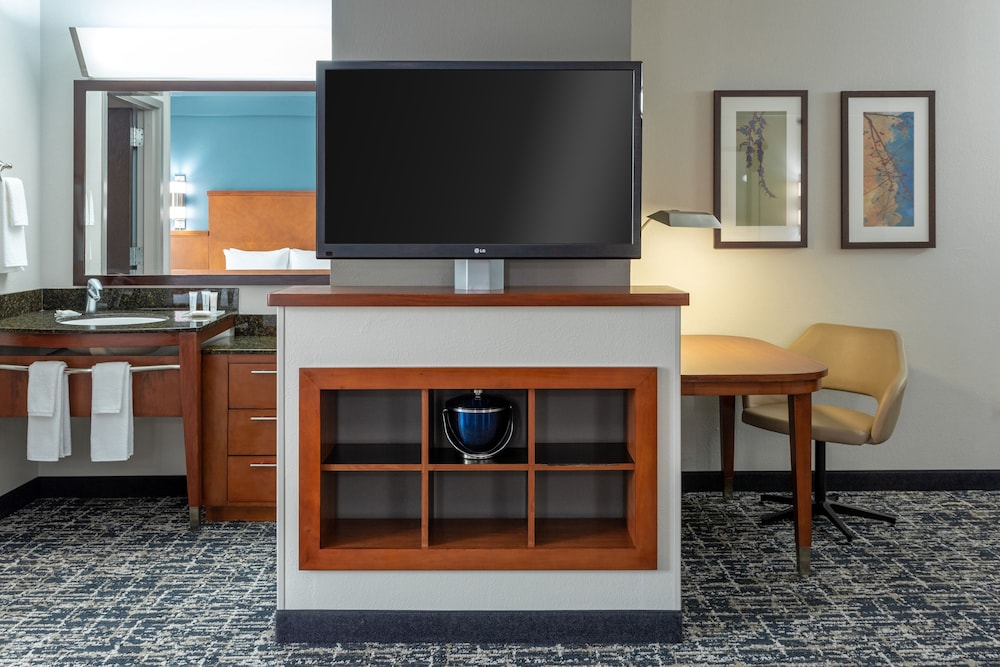 Hyatt Place Columbus-North 51/56