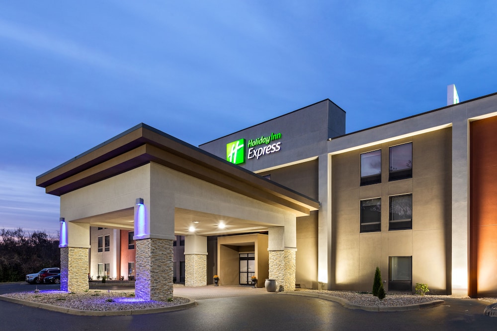 Holiday Inn Express New Albany - Louisville NW 1/50
