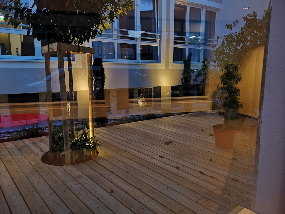 swimming pool spa