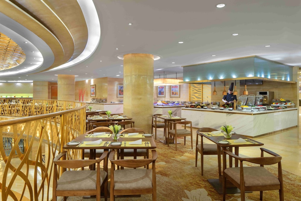 Radisson Blu Hotel Shanghai New World 53/71