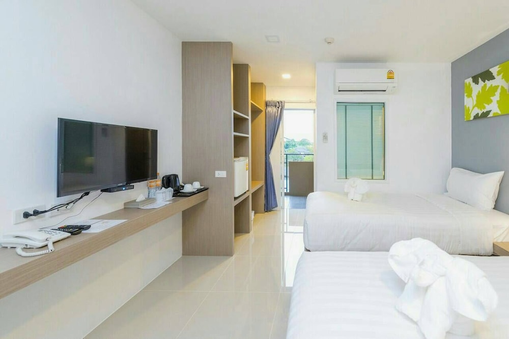 غرفة متصلة بسرير كوين وسرير مزدوج، Trat City Hotel 2/3