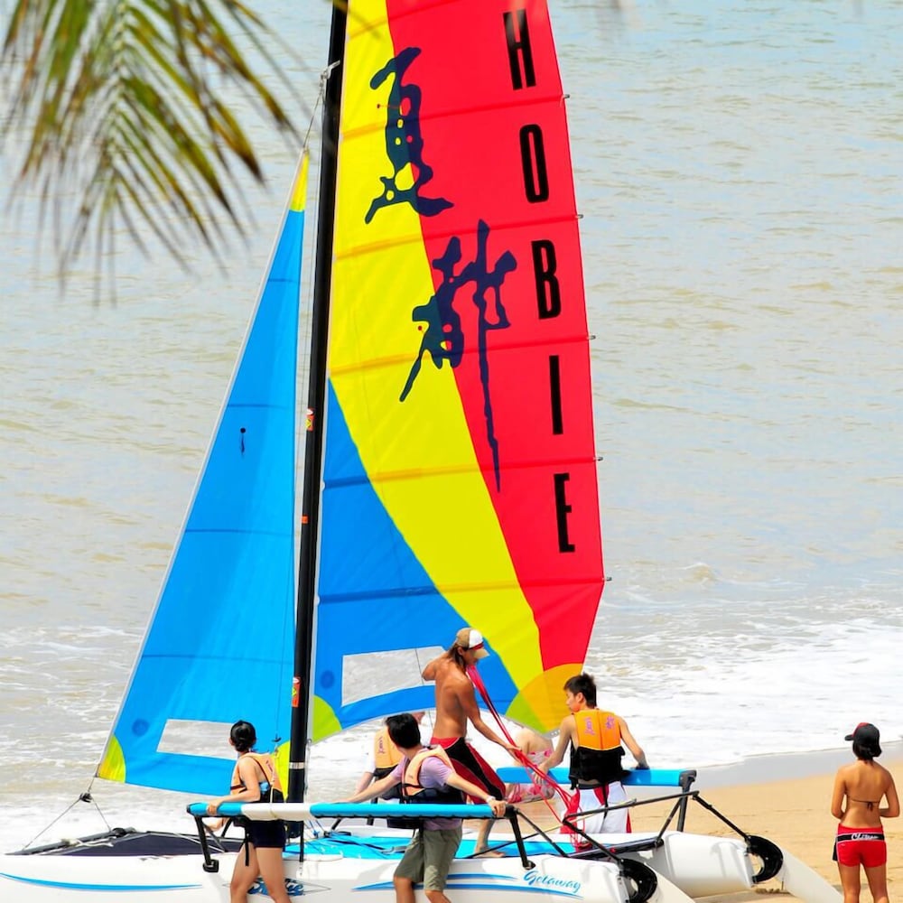 Chateau Beach Resort 51/78