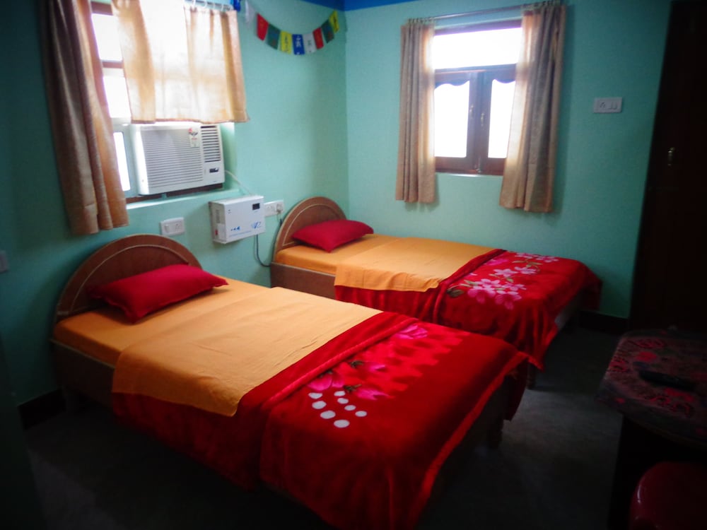 Kundan Bazar Guest House 13/30