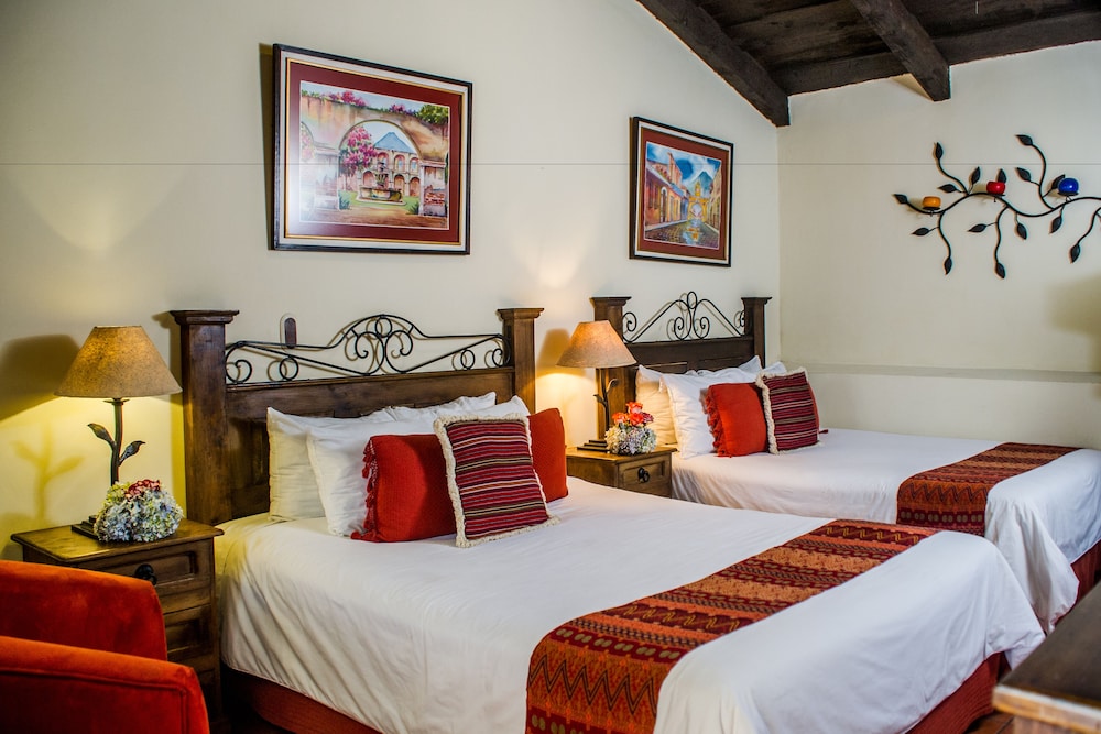 Meson Del Valle Hotel 10/50
