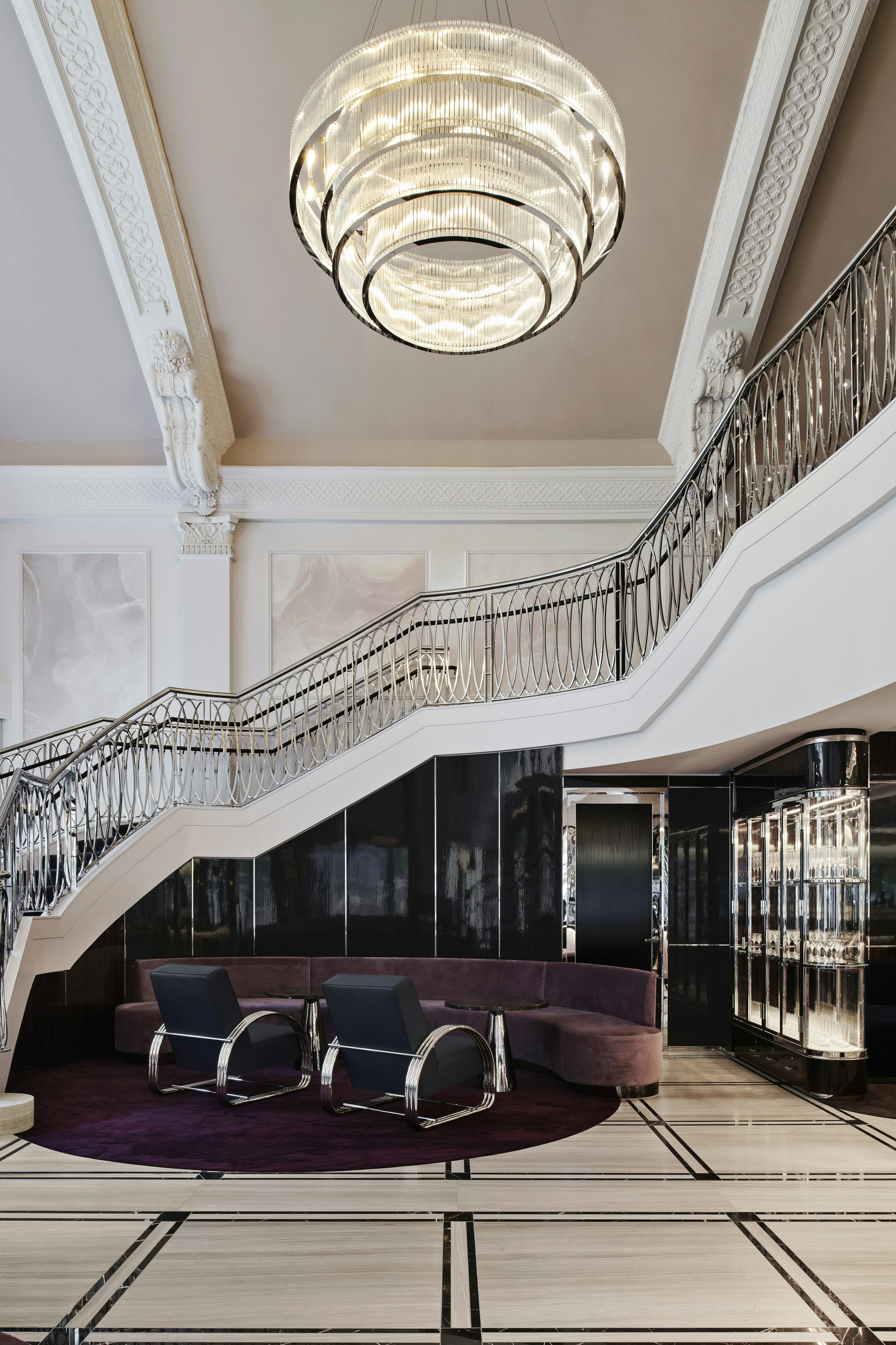Royce Hotel 2/60