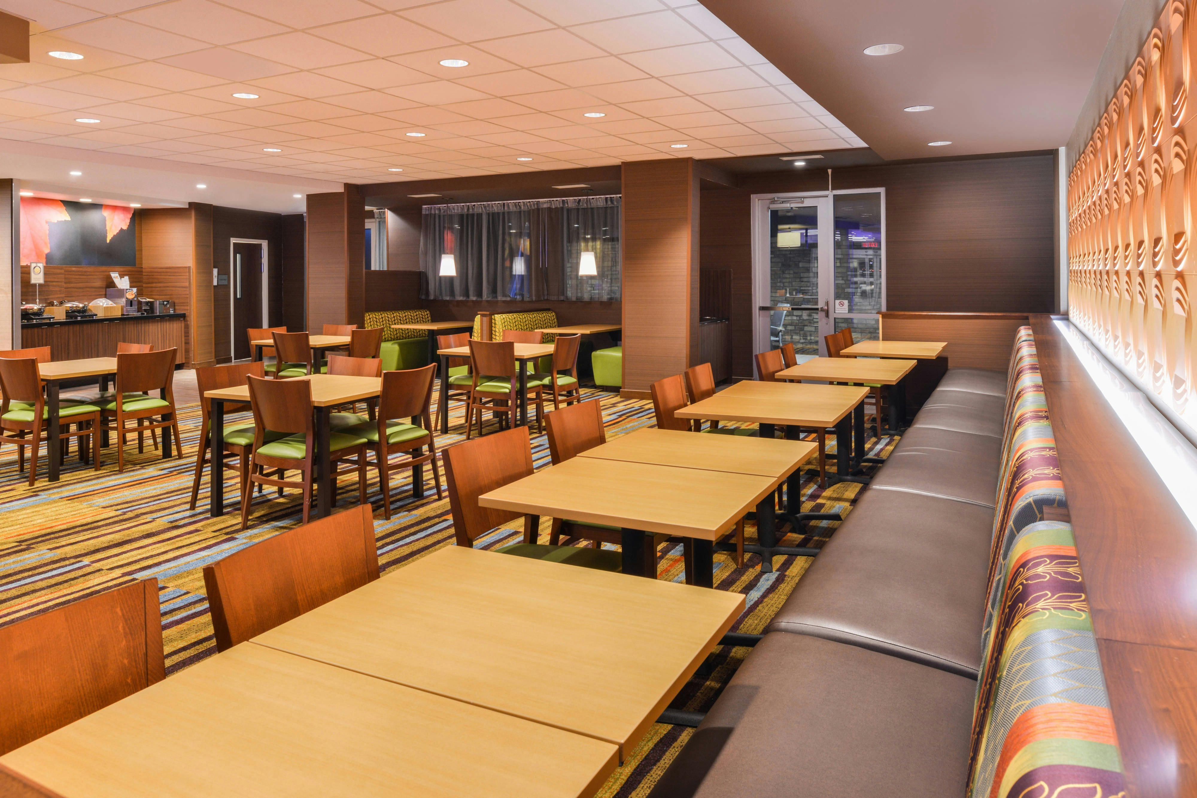 FAIRFIELD INN & SUITES CORALVILLE 39/49