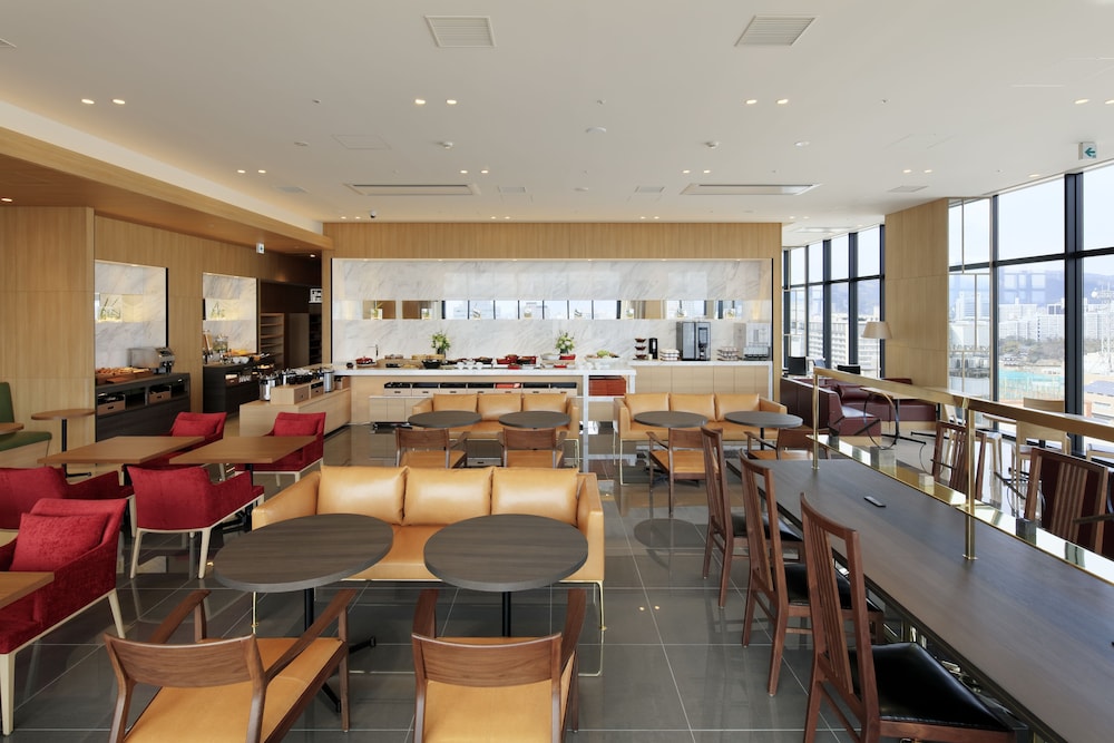 Candeo Hotels Hiroshima Hatchobori 52/58