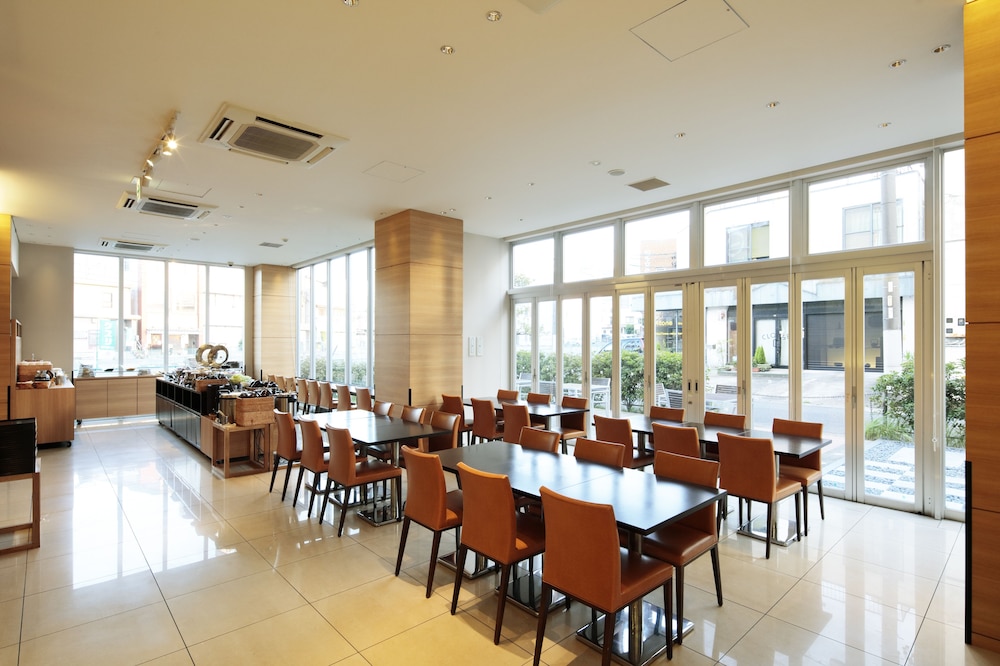 Candeo Hotels Handa 42/50