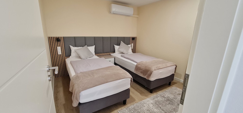 Hotel Rebstock 15/49