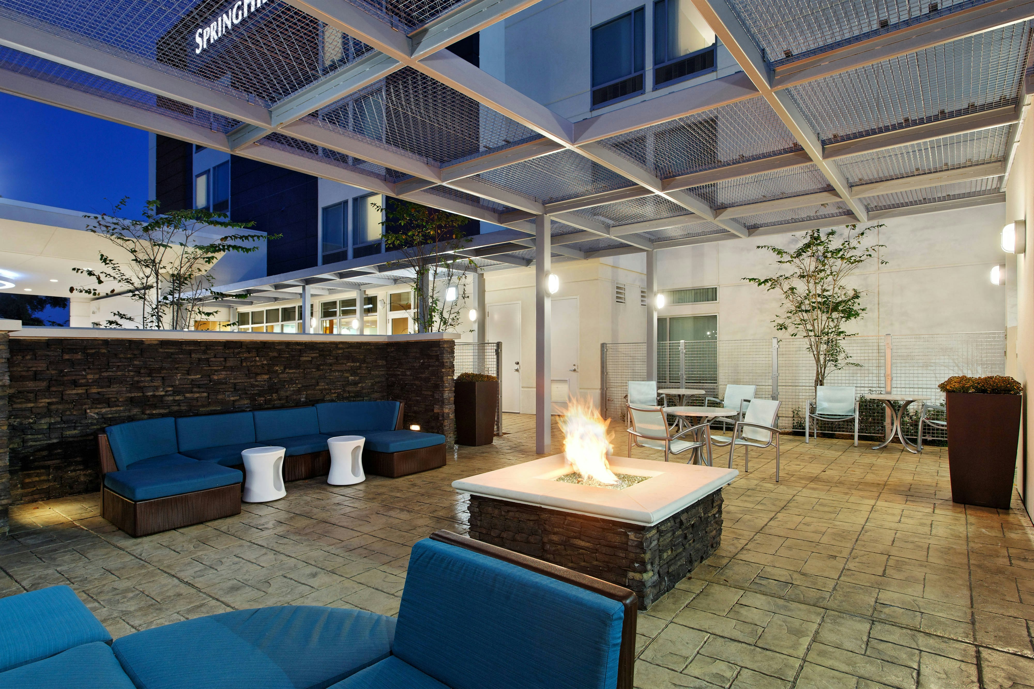 SPRINGHILL SUITES PENSACOLA 16/30