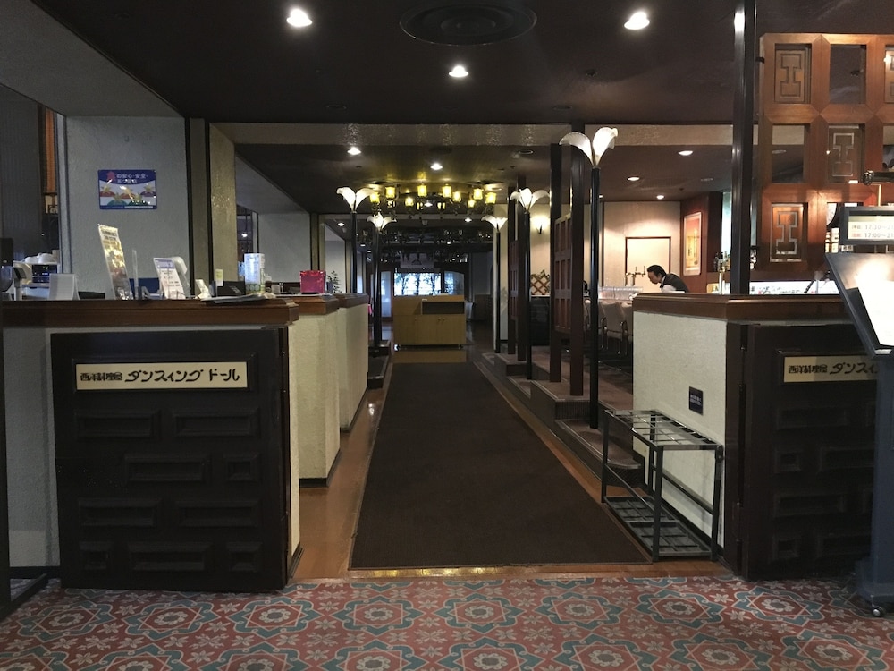 Bandai Silver Hotel 31/58