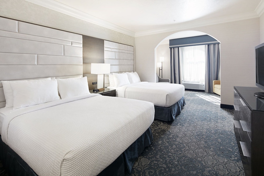Best Western Plus Abbey Inn 13/38