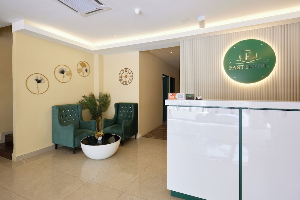 Fast Hotel Setapak Near Tunku Abdul Rahman UMT KL 2/41