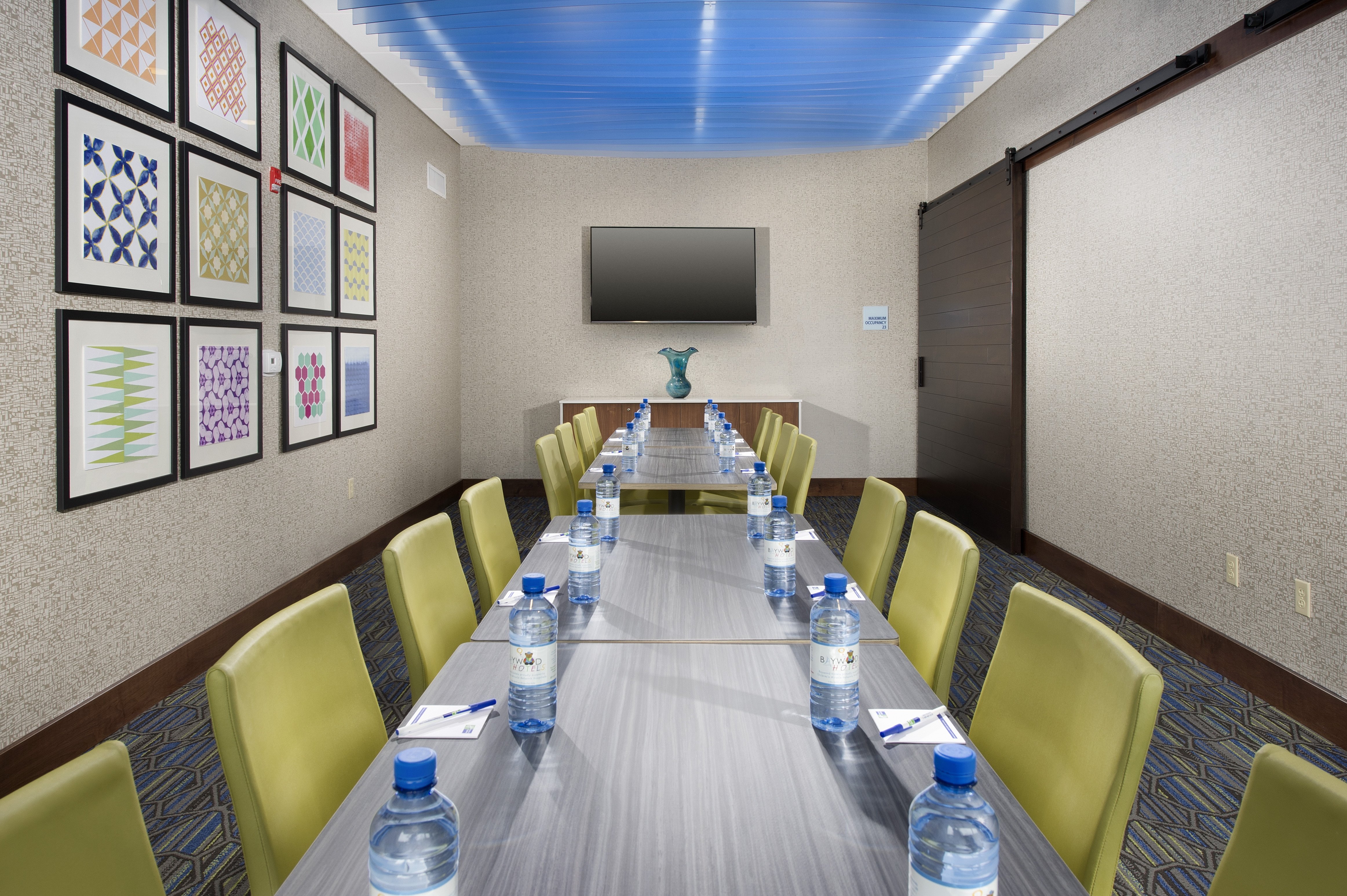 Holiday Inn Express And Suites Altoona I 99 51/62